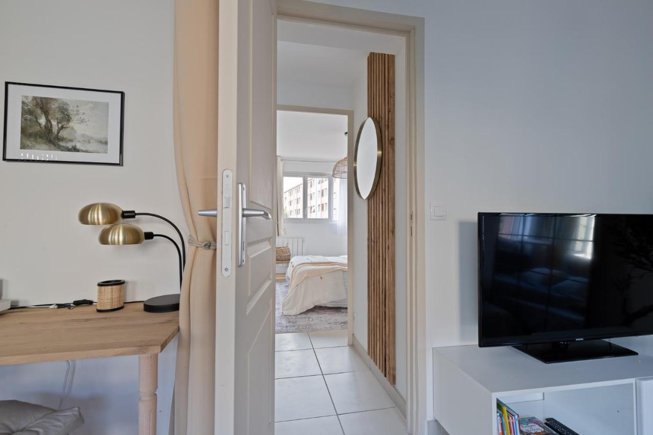 Appartement Spacieux 1 Chambre Parking Gratuit 발랑스 외부 사진